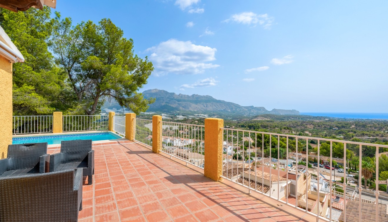 Sale - Villa - La Nucia - El tossal