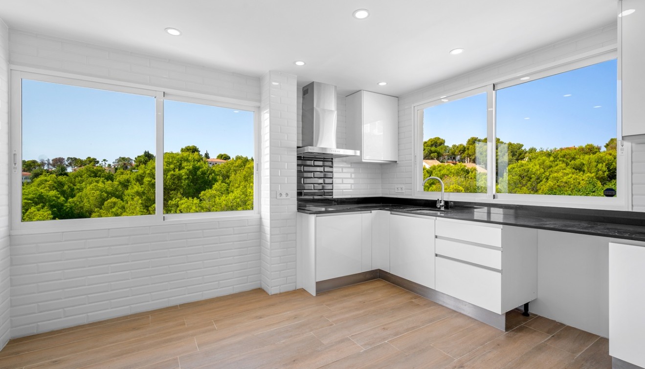 Sale - Villa - La Nucia - La nucia