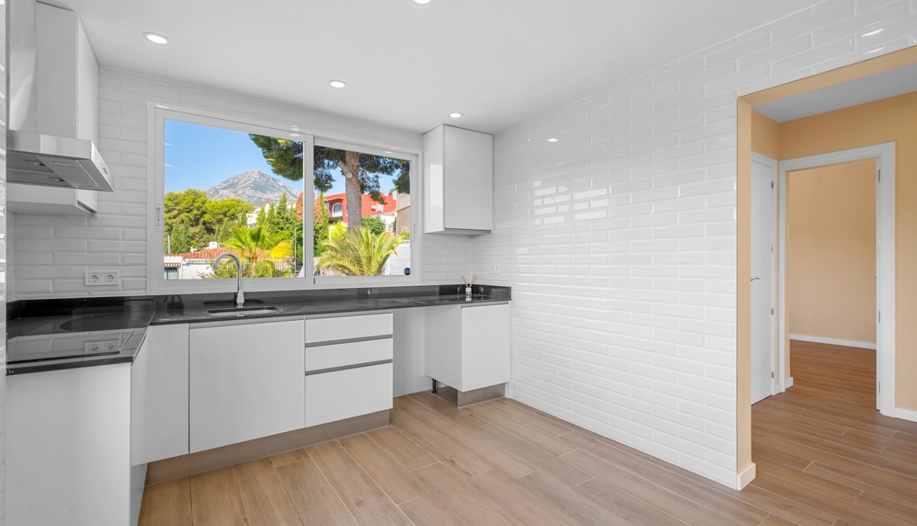 Sale - Villa - La Nucia - La nucia