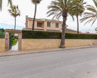 Sale - Villa - La Zenia