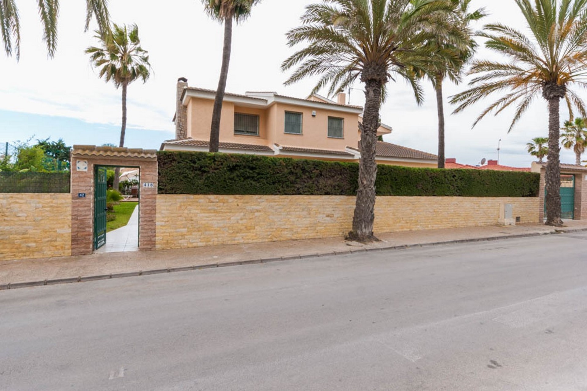 Sale - Villa - La Zenia