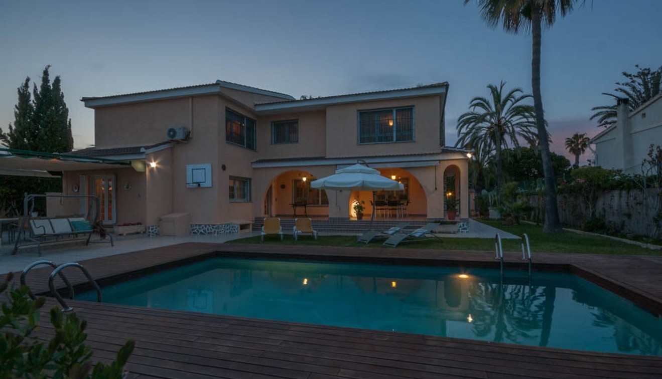 Sale - Villa - La Zenia
