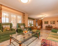 Sale - Villa - La Zenia