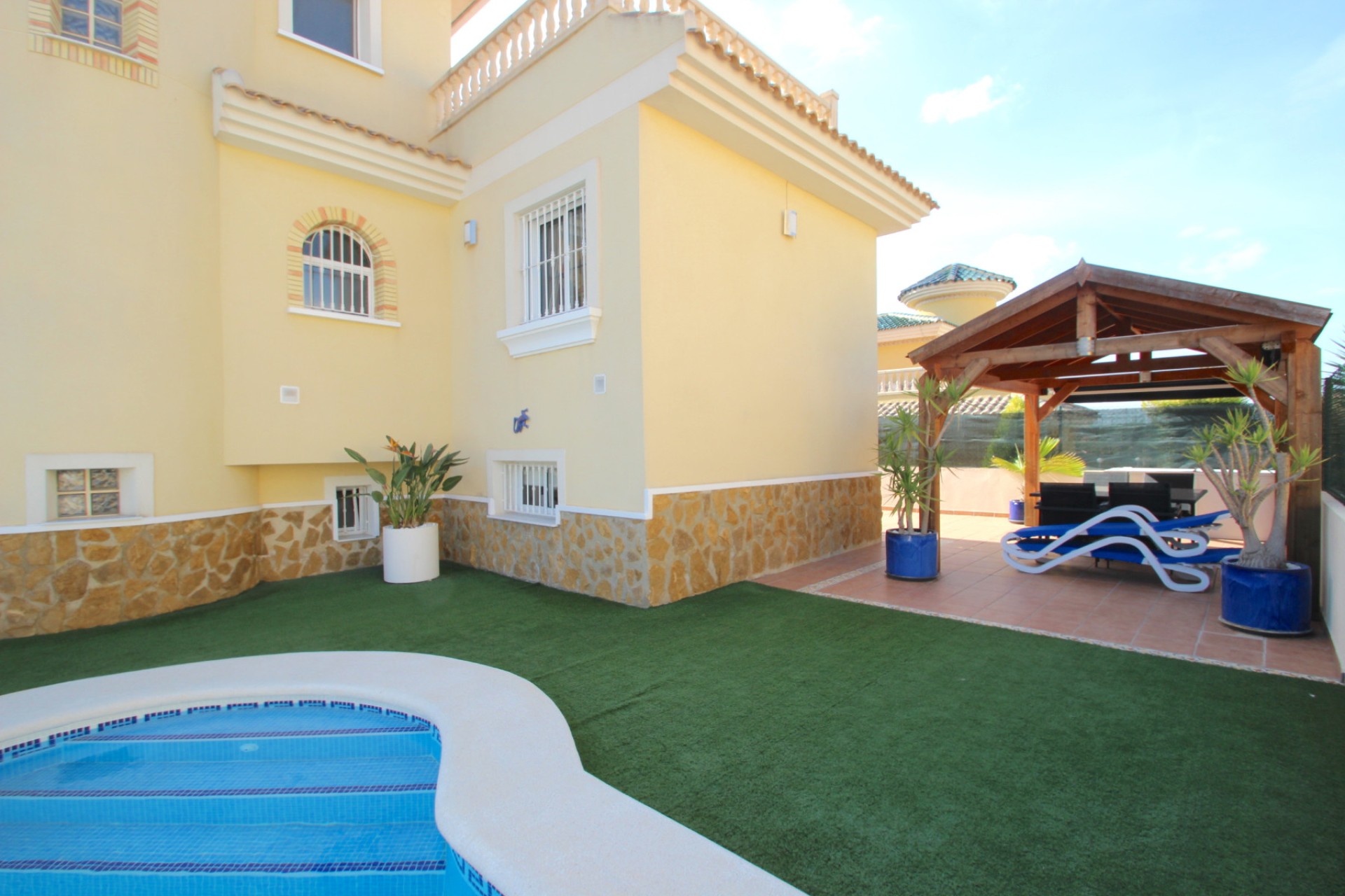 Sale - Villa - Lo Crispin