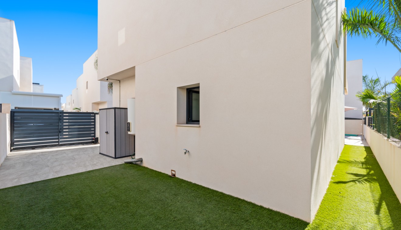 Sale - Villa - Los Montesinos