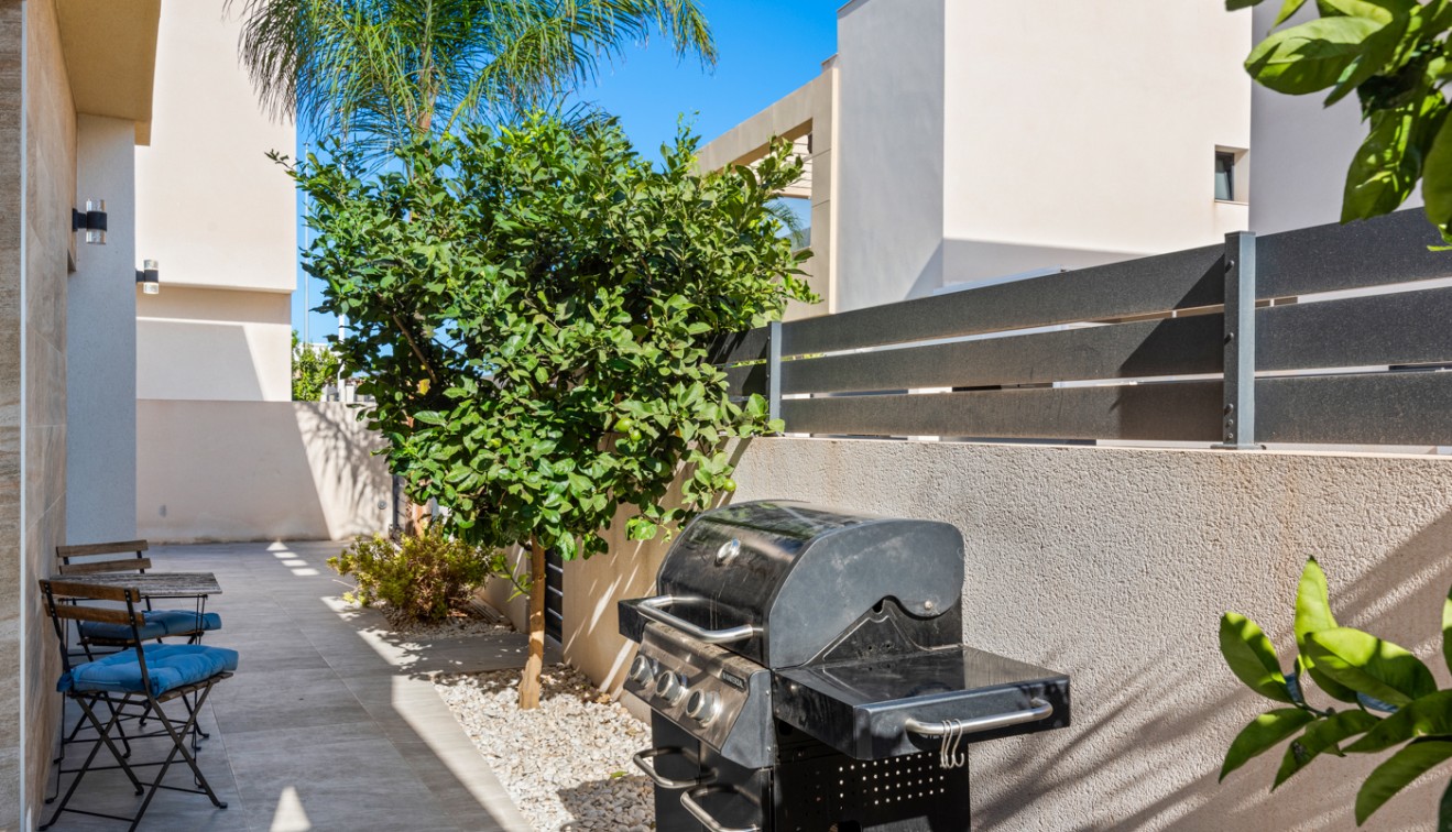 Sale - Villa - Los Montesinos