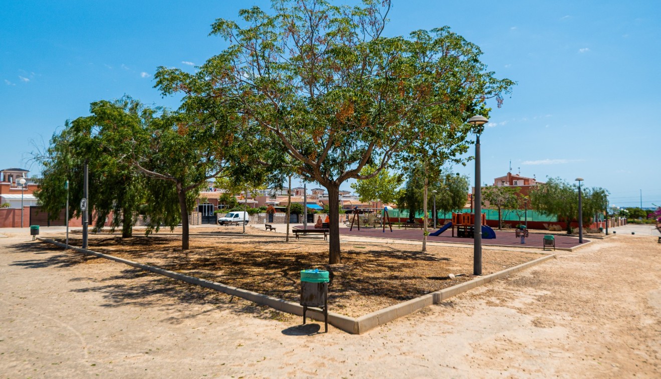 Sale - Villa - Los Montesinos