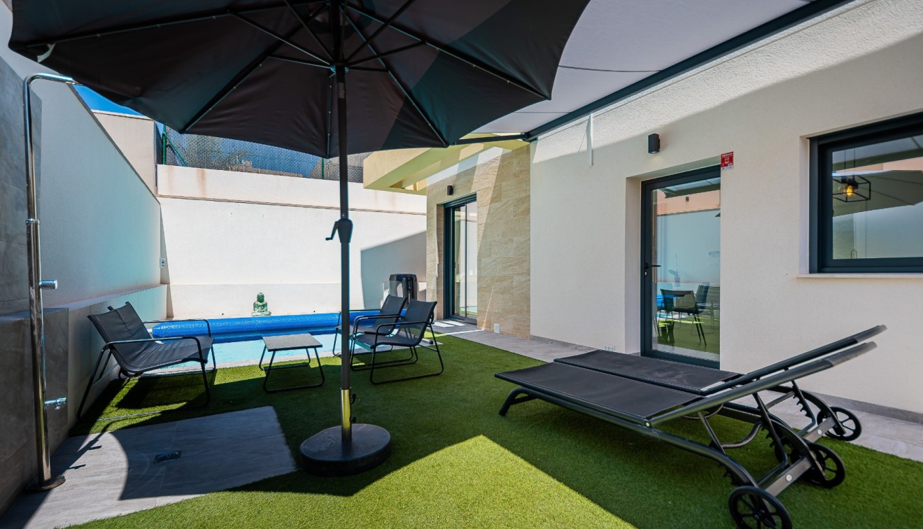 Sale - Villa - Los Montesinos