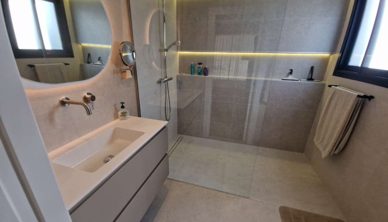 Sale - Villa - Monforte del Cid - Font del Llop