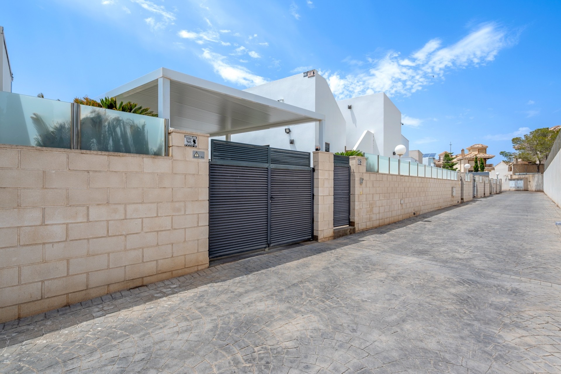 Sale - Villa - Orihuela costa - Villamartín