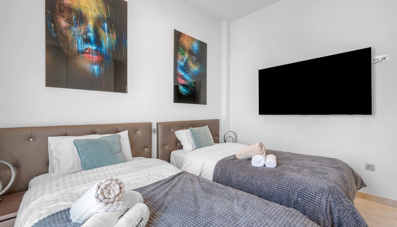 Sale - Villa - Orihuela costa - Villamartín