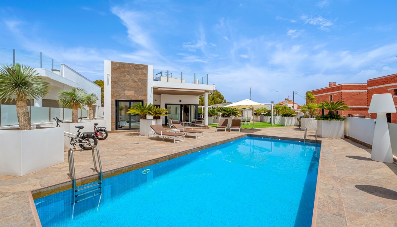 Sale - Villa - Orihuela costa - Villamartín