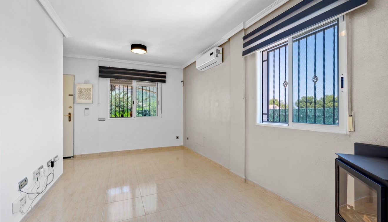 Sale - Villa - Polop