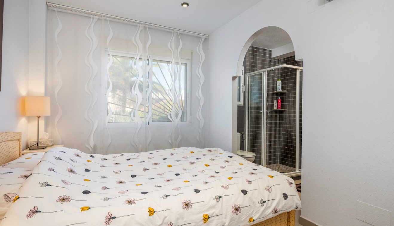 Sale - Villa - San Fulgencio - Oasis