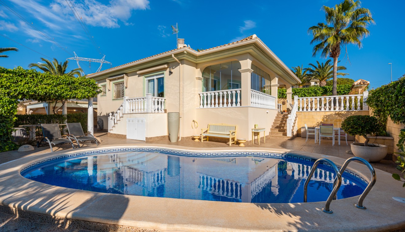 Sale - Villa - San Fulgencio - Oasis