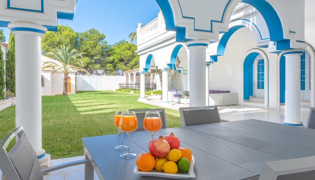 Sale - Villa - San Isidro