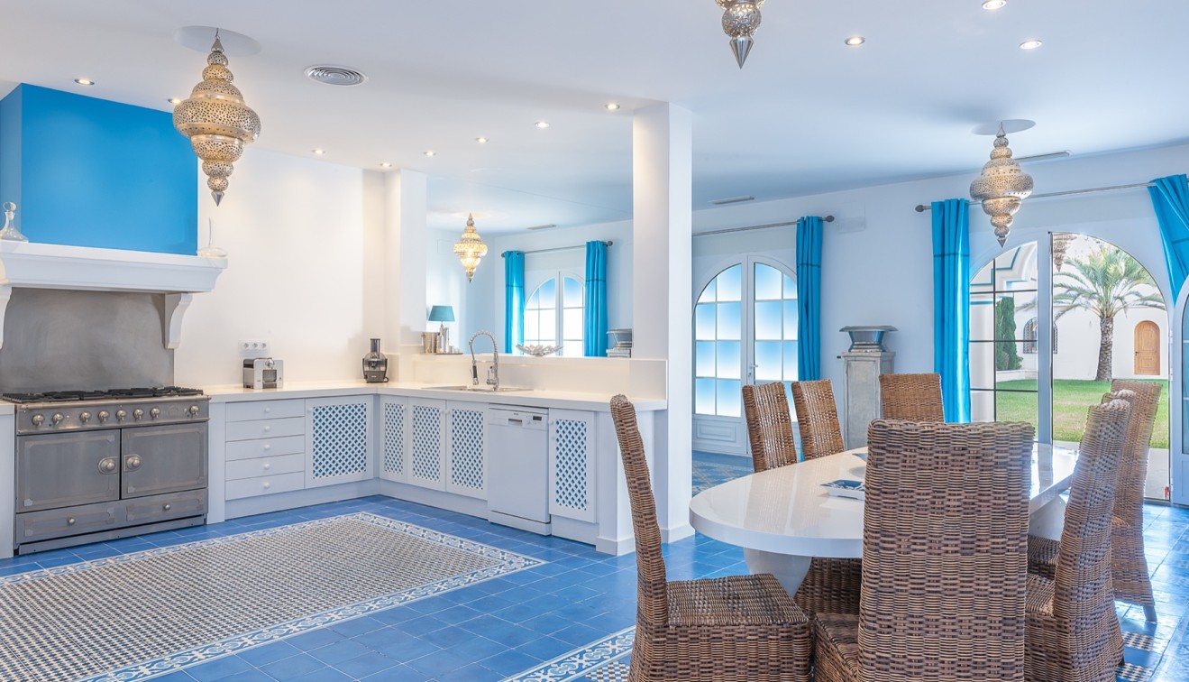 Sale - Villa - San Isidro