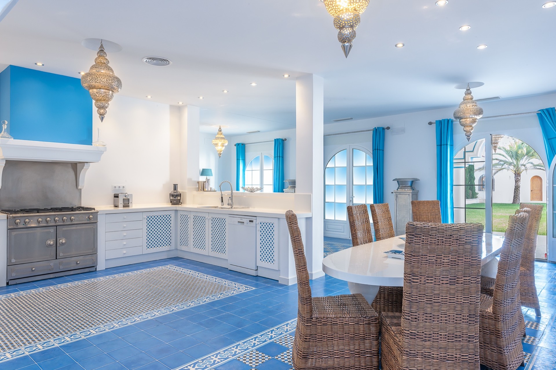 Sale - Villa - San Isidro