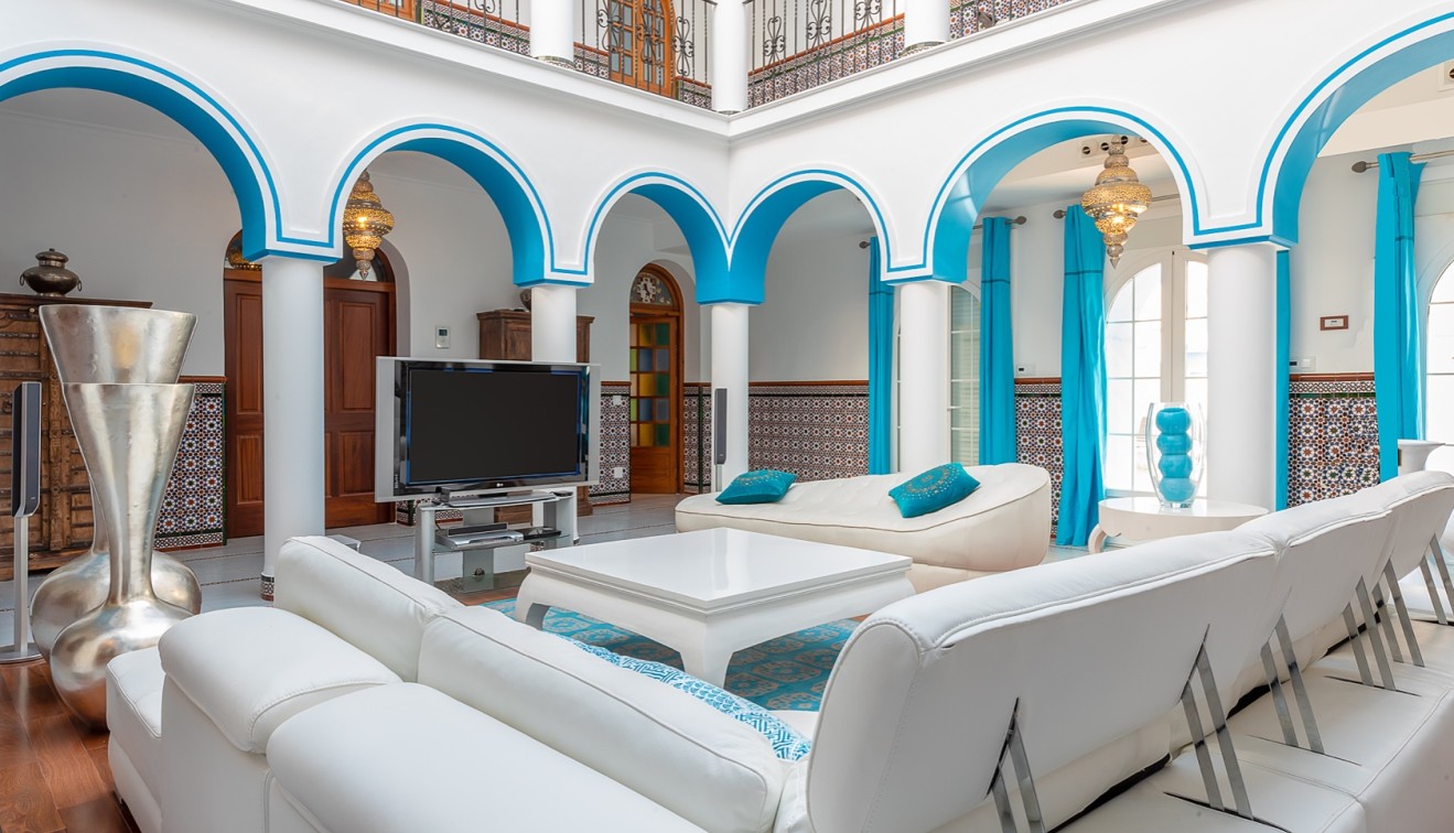 Sale - Villa - San Isidro