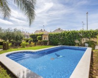 Sale - Villa - Torrevieja - Aguas Nuevas