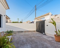 Sale - Villa - Torrevieja - El chaparral