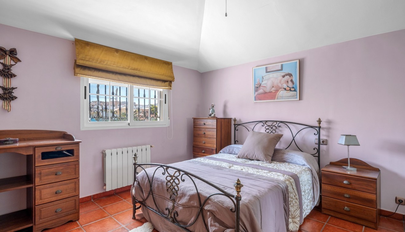 Sale - Villa - Torrevieja - La Mata