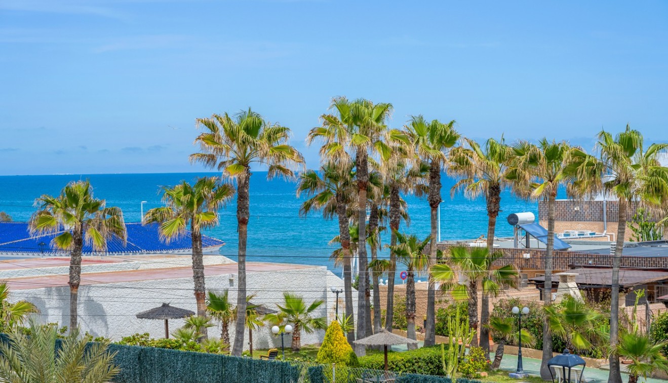 Sale - Villa - Torrevieja - La Mata