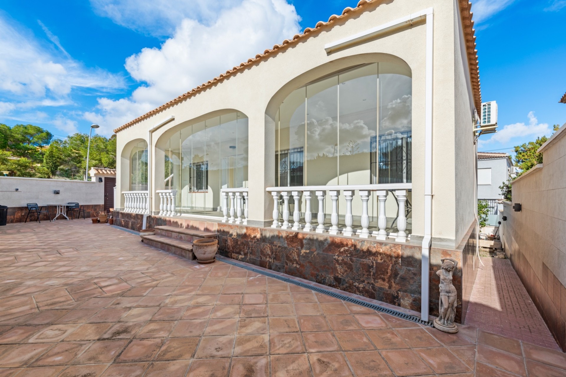 Sale - Villa - Torrevieja - Los Balcones