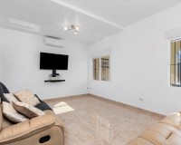 Sale - Villa - Torrevieja - Los Balcones