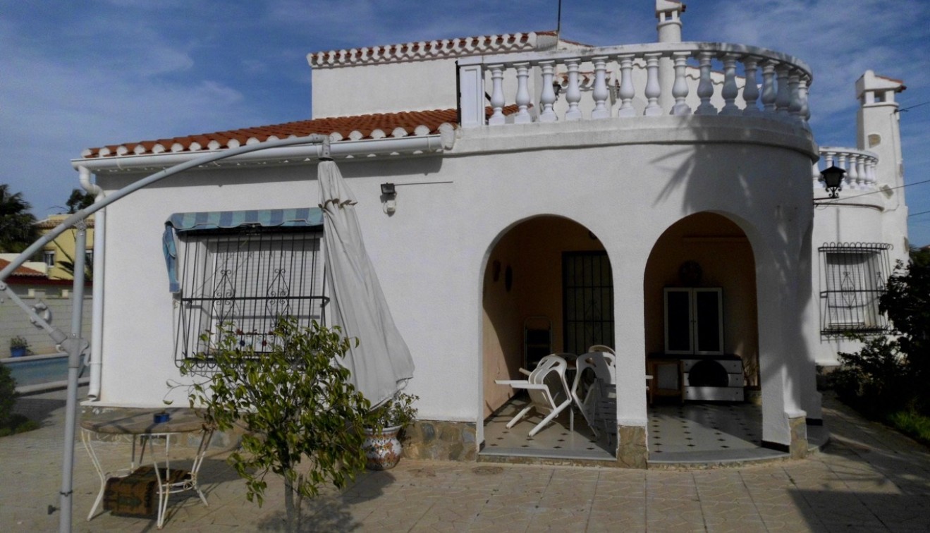 Sale - Villa - Torrevieja