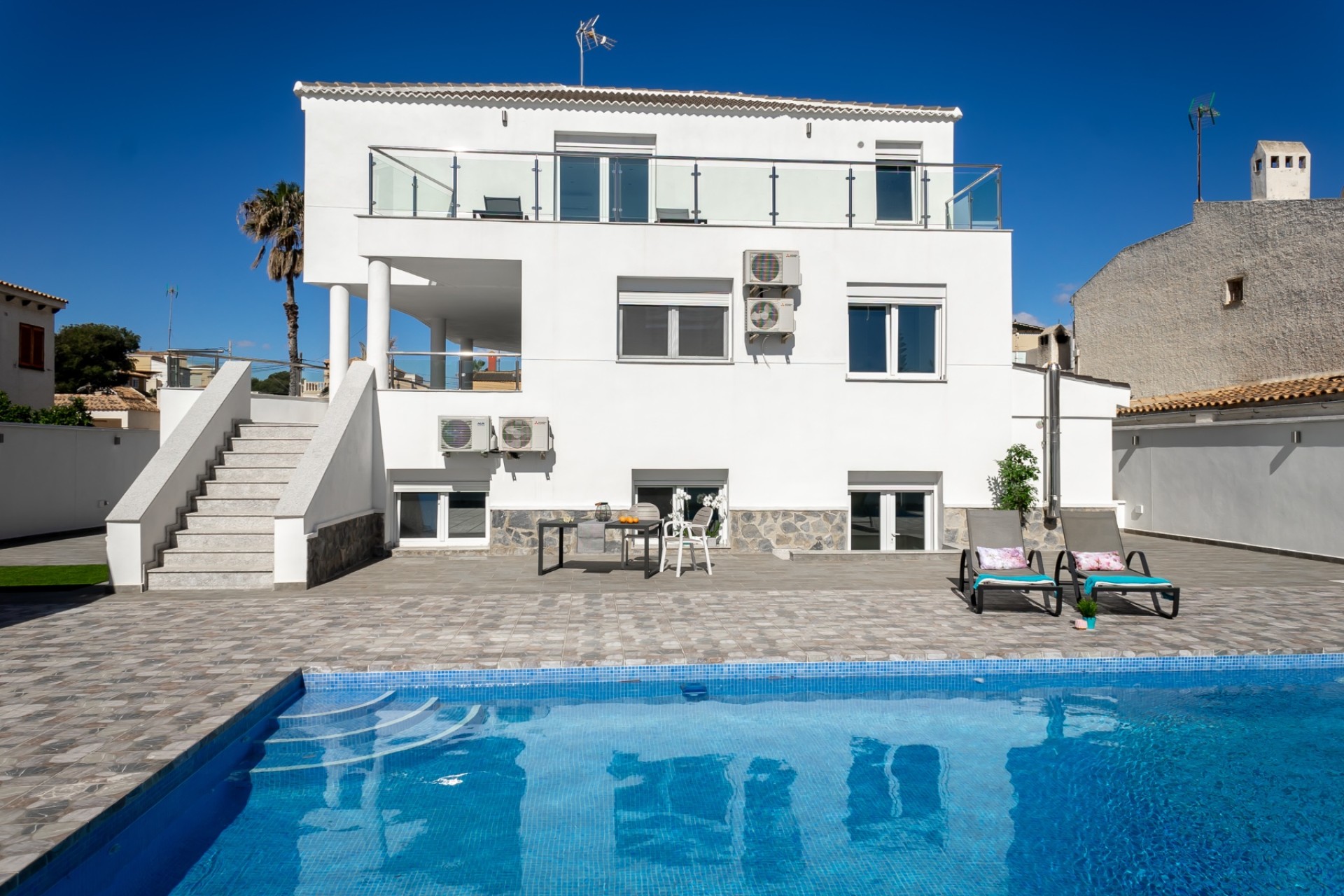 Sale - Villa - Torrevieja
