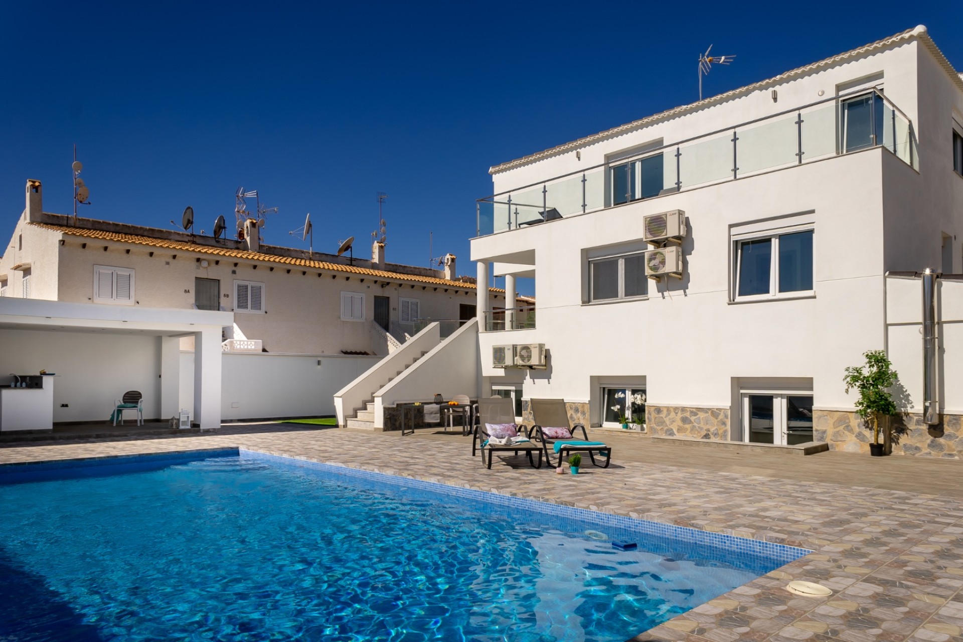 Sale - Villa - Torrevieja