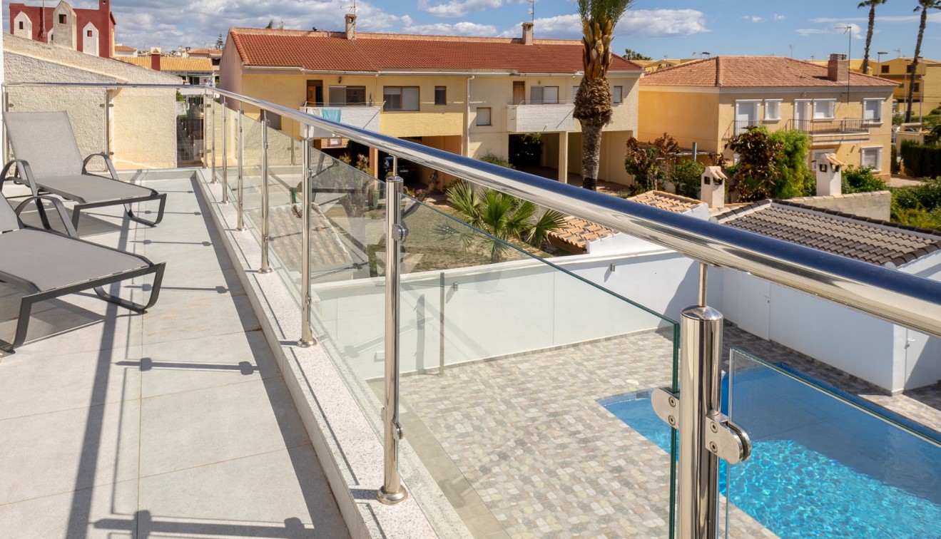 Sale - Villa - Torrevieja