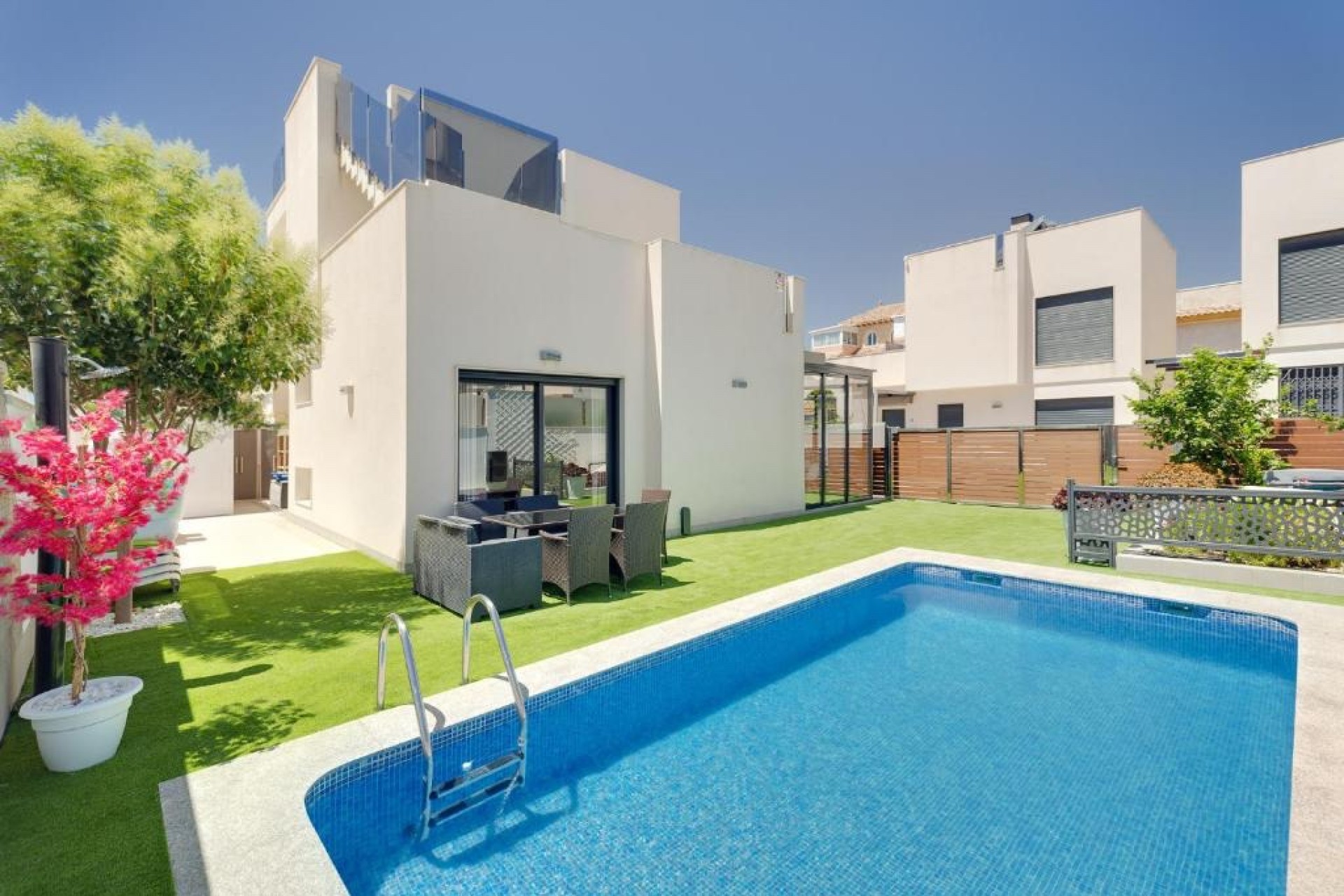 Sale - Villa - Torrevieja