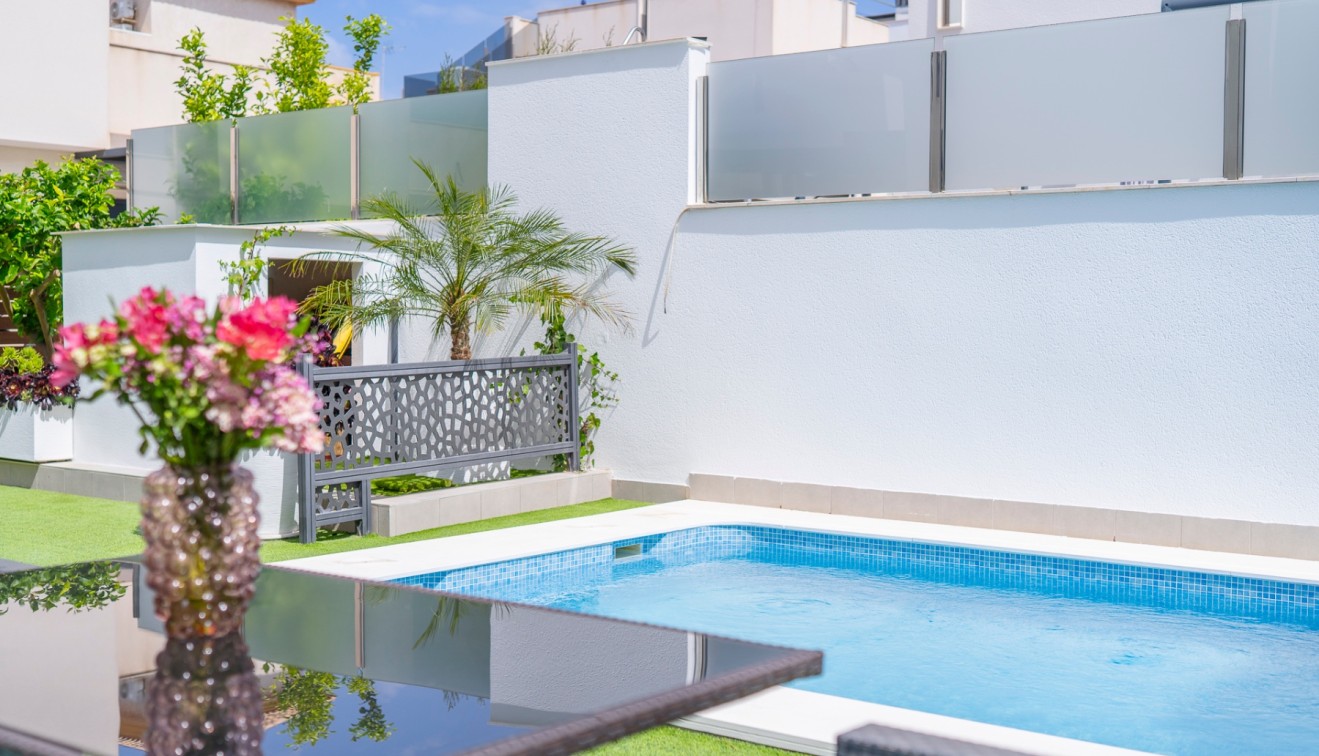 Sale - Villa - Torrevieja