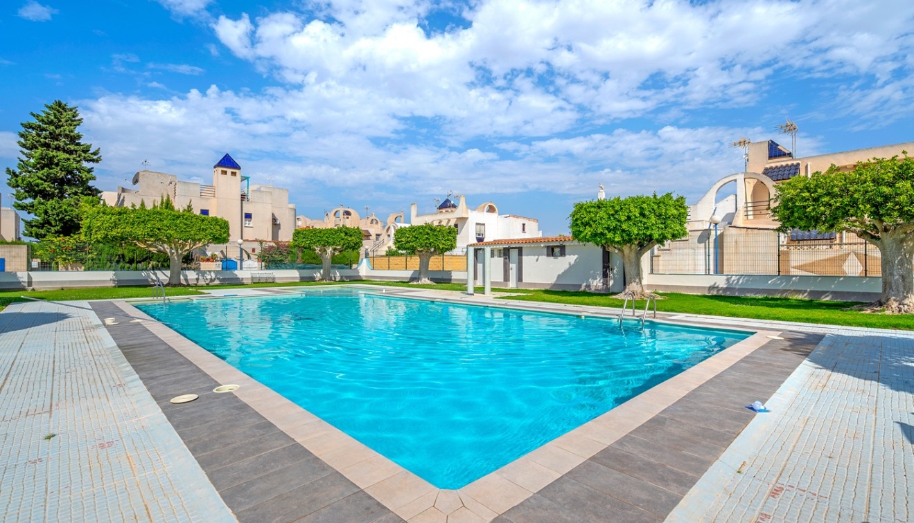 Sprzedaż - Townhouse - ﻿Torrevieja (Alicante) - Spain