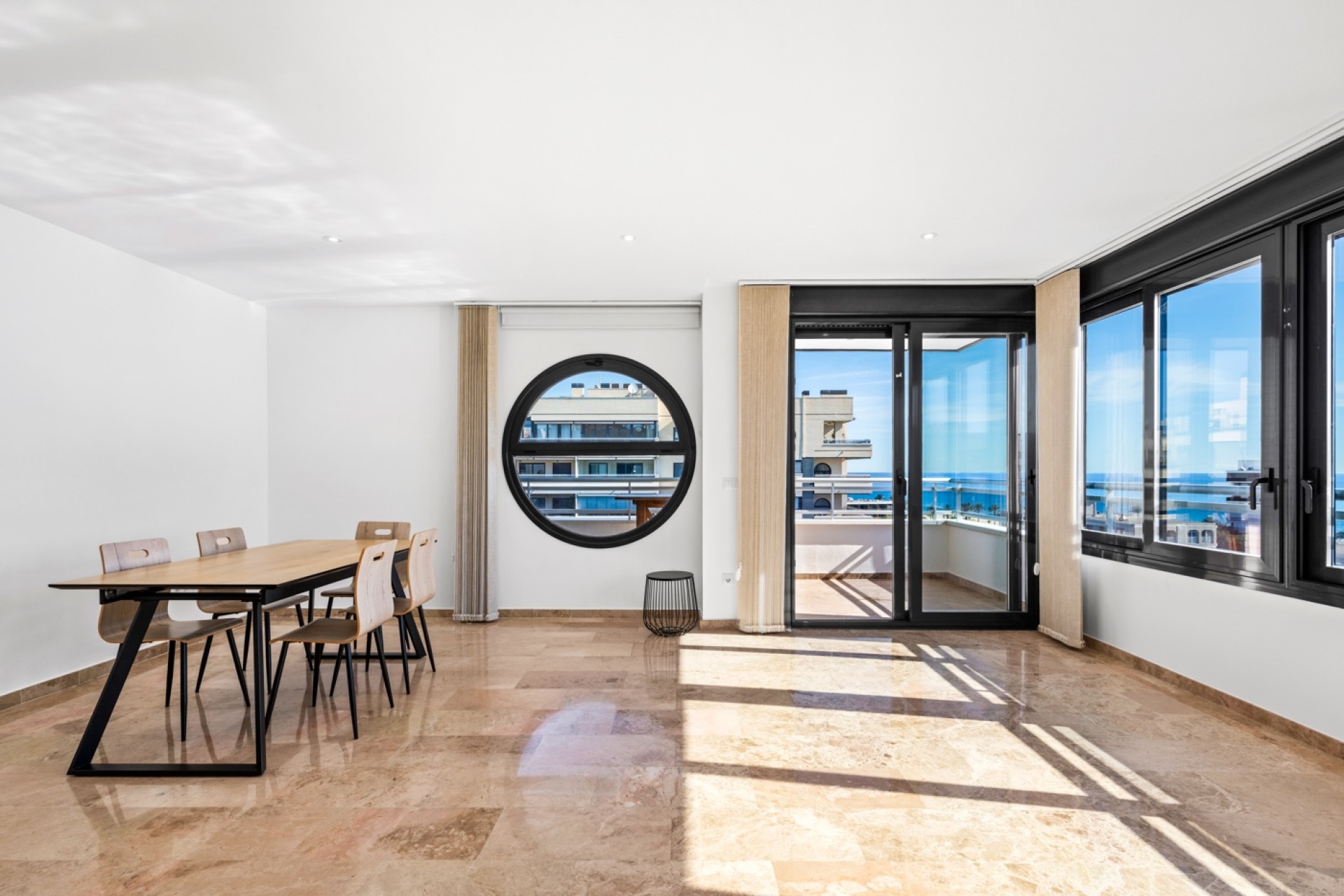 Sprzedaż - Apartament - Alicante - Playa San Juan