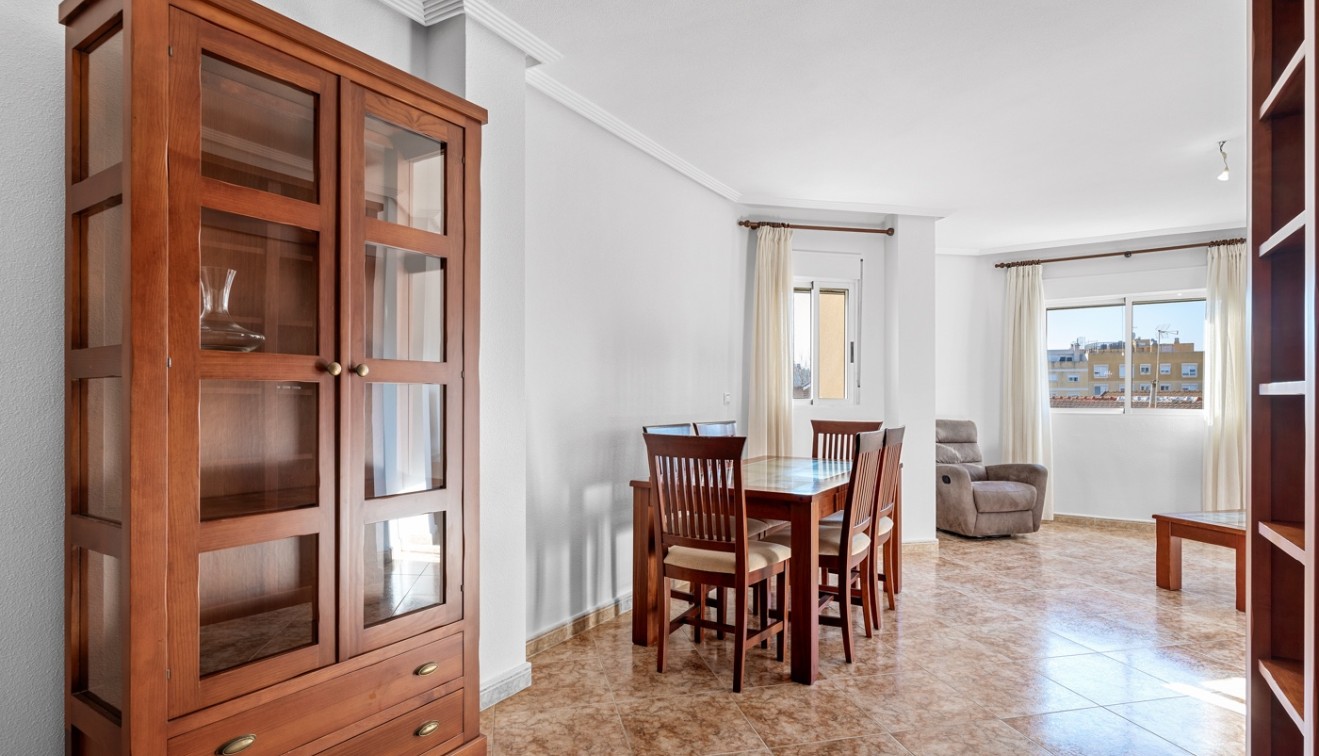 Sprzedaż - Apartament - Almoradí