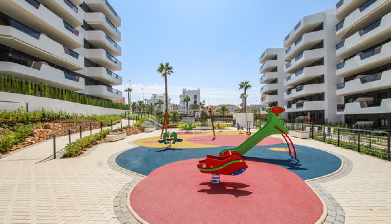 Sprzedaż - Apartament - Arenales del Sol