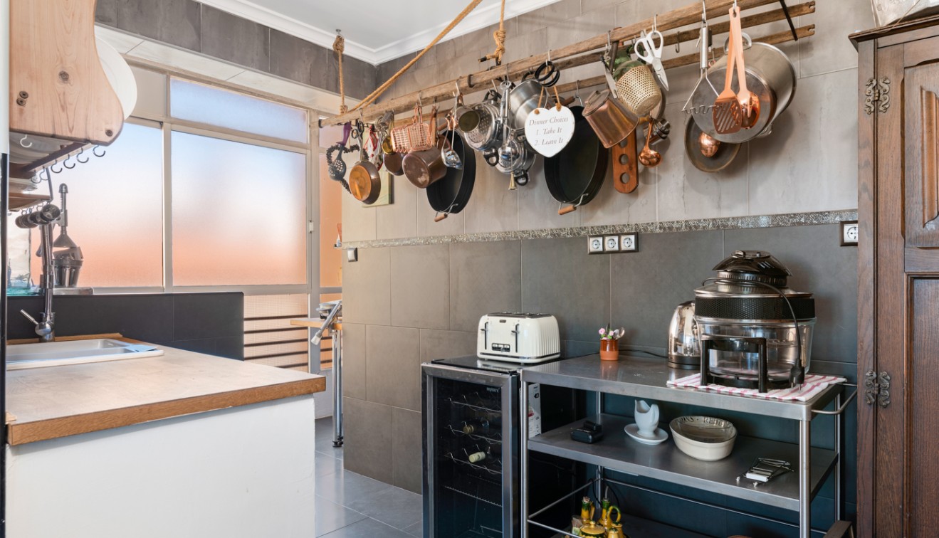 Sprzedaż - Apartament - Daya Nueva