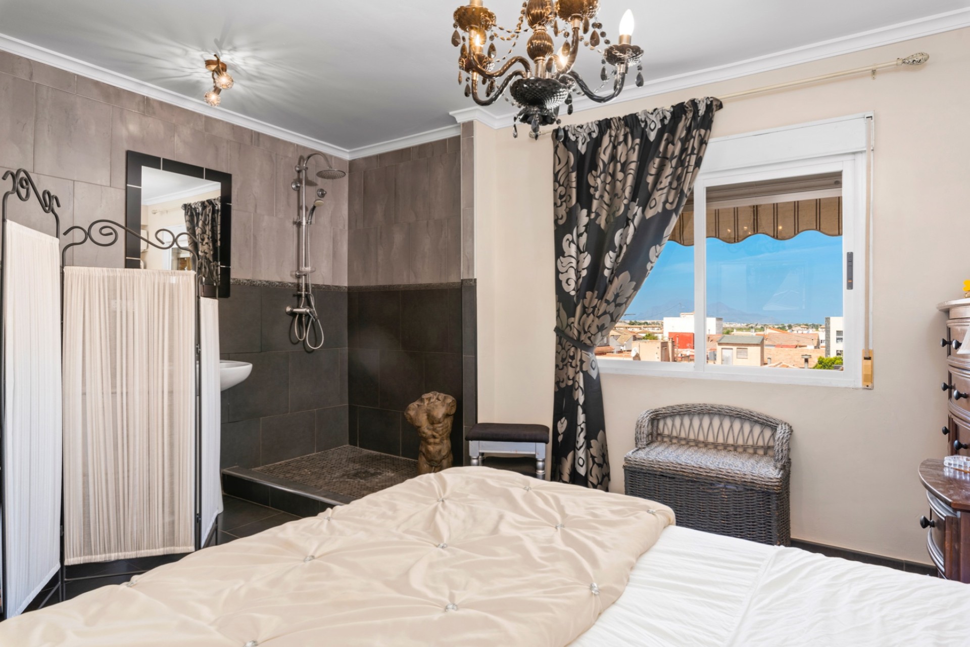 Sprzedaż - Apartament - Daya Nueva