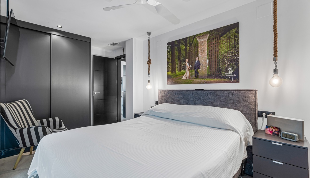 Sprzedaż - Apartament - Formentera del Segura