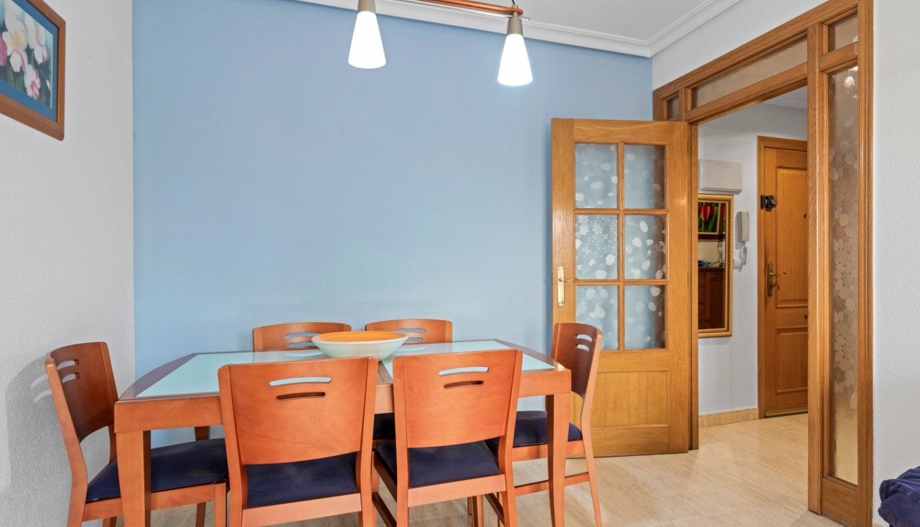 Sprzedaż - Apartament - Guardamar del Segura - Pueblo