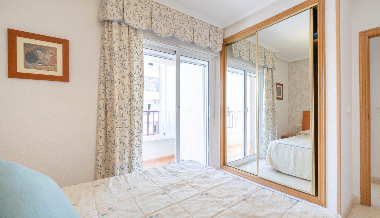 Sprzedaż - Apartament - Guardamar del Segura - Pueblo