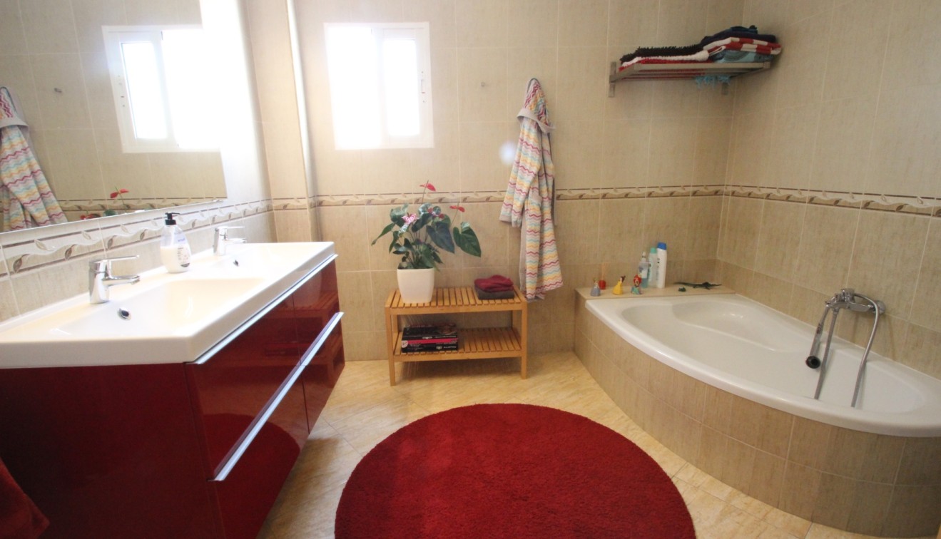 Sprzedaż - Apartament - Los Montesinos