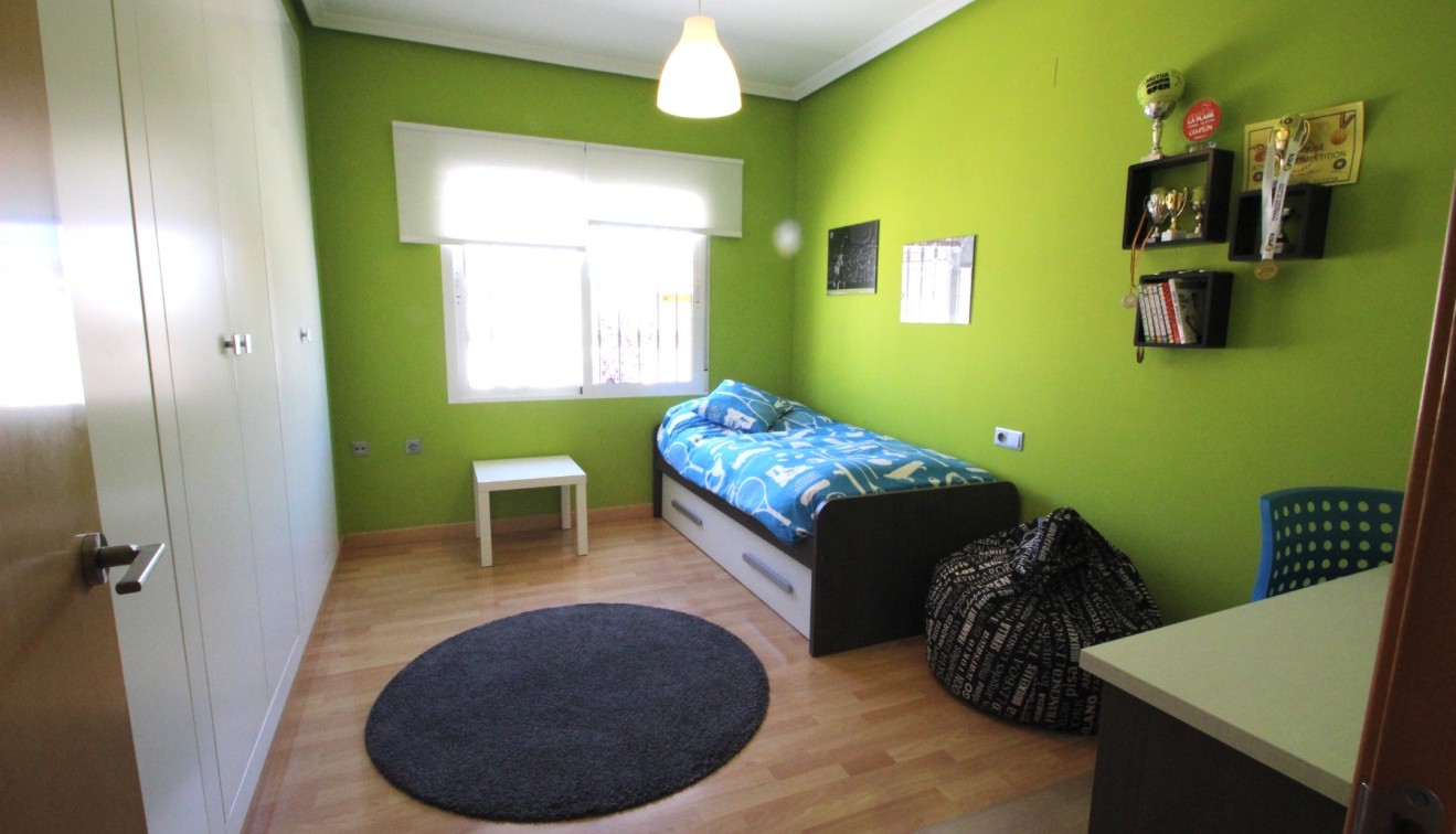 Sprzedaż - Apartament - Los Montesinos