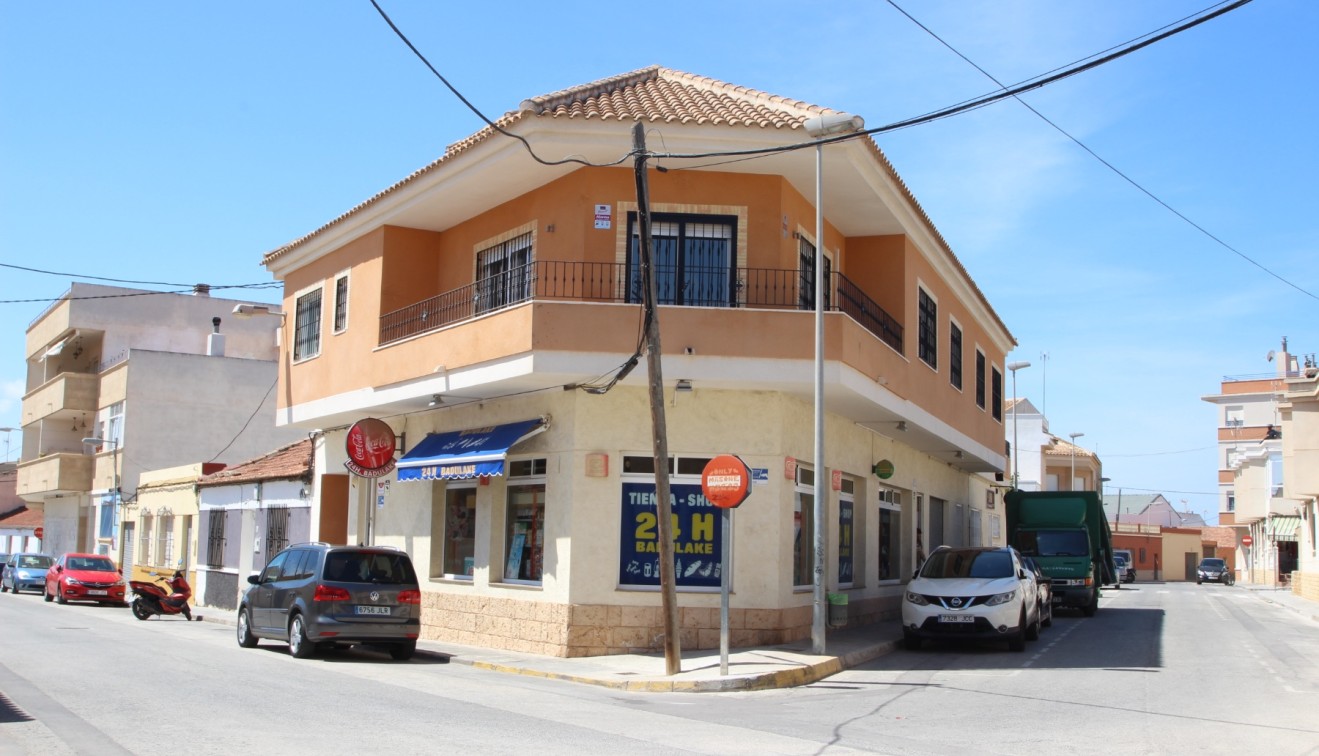 Sprzedaż - Apartament - Los Montesinos