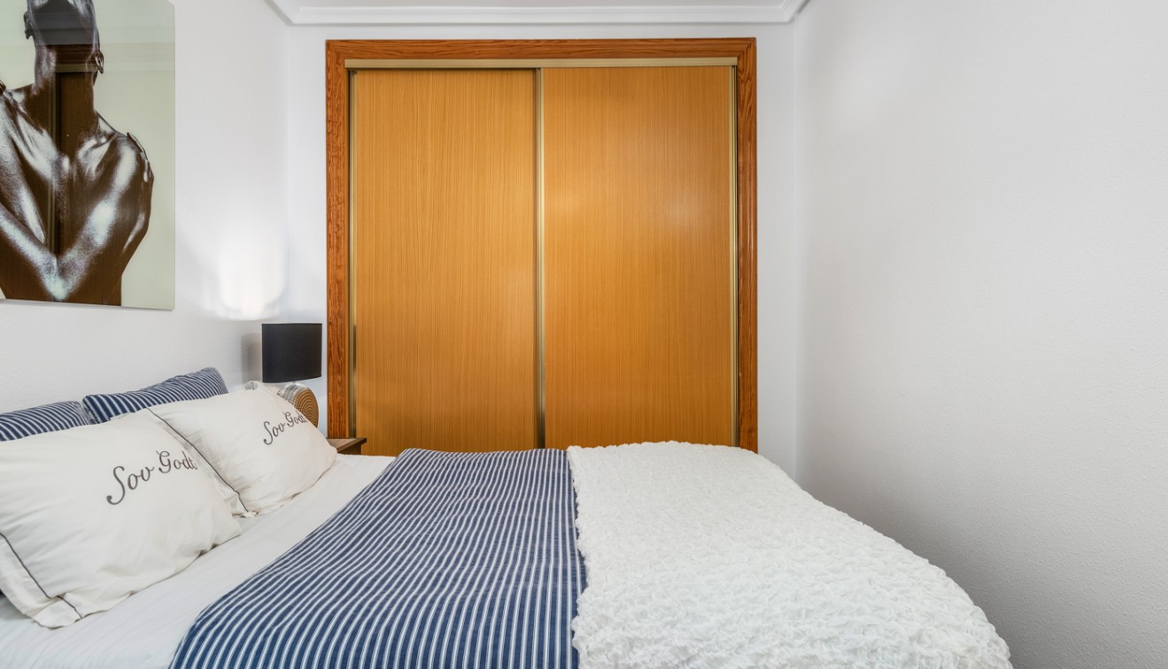 Sprzedaż - Apartament - Pilar de La Horadada