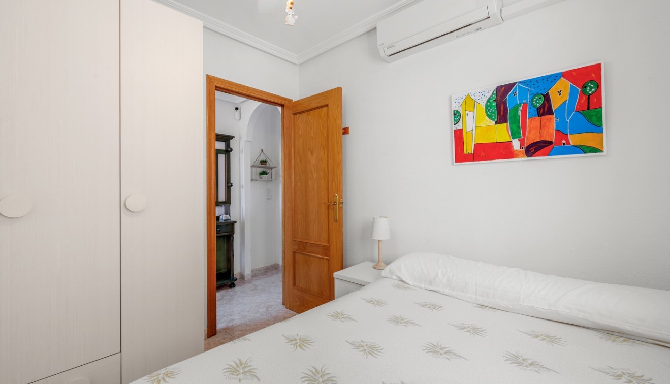 Sprzedaż - Apartament - Santa Pola