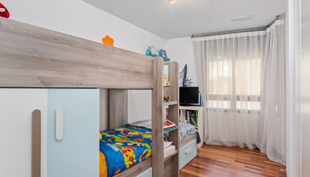 Sprzedaż - Apartament - Torrevieja - Playa de los locos